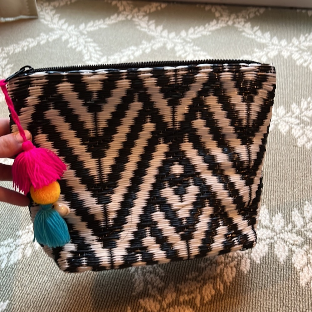 Shiraleah Tote and Zip Pouch Set - Picture 8 of 8